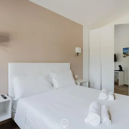 House Adele Guest house *