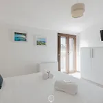 House Adele ゲストハウス