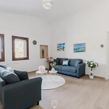 House Adele Pensión Villa San Pietro