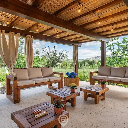 Pensión House Adele 4*